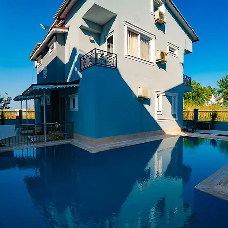 فندق Akropolis Medusa 3*