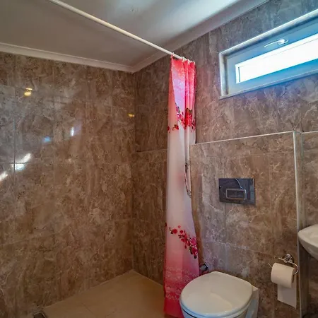 Akropolis Medusa Hotel 3*