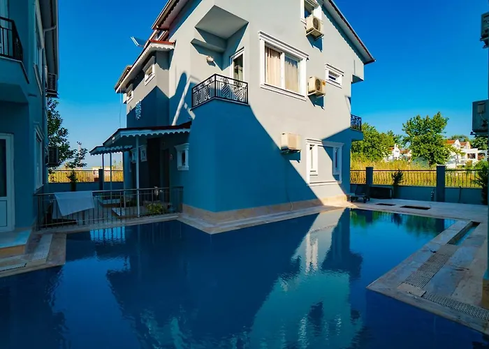 Hotel Akropolis Medusa 3*